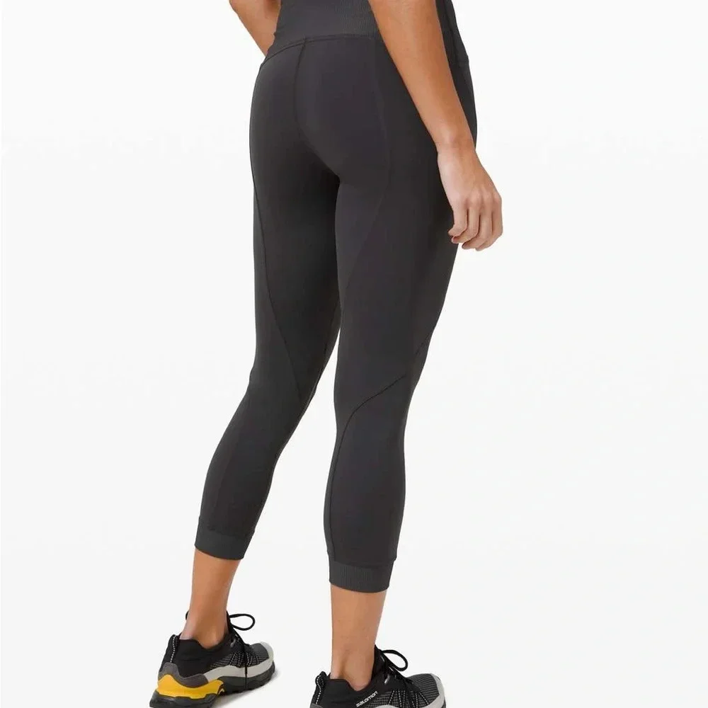 🆕🖤 Lululemon Train Free HR Crop Graphite Grey